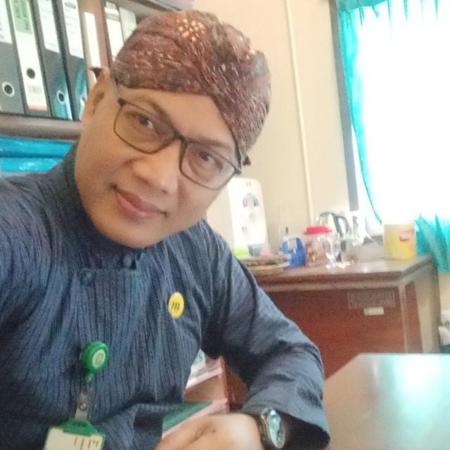 Burhanudin, SST, M.M 