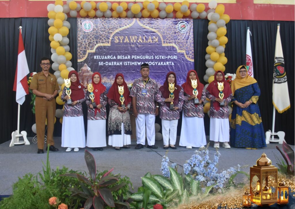 Penerimaan Piala Kapres Gupres